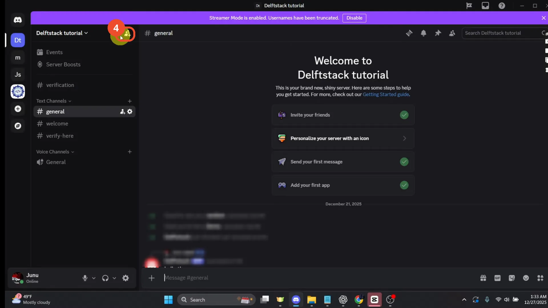 Open the server invite dialog